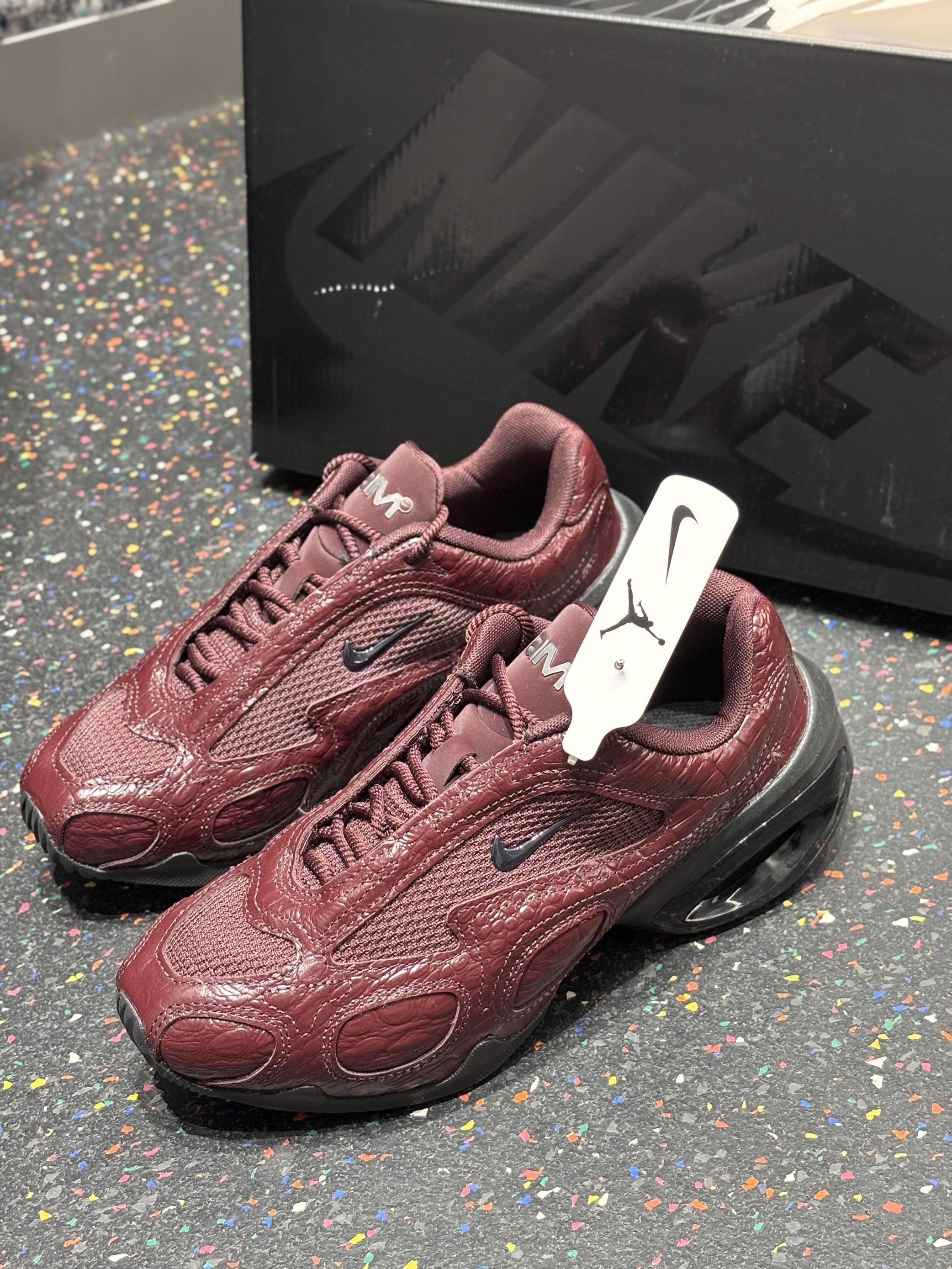 这双Nike Air Max Muse简直是秋冬穿搭的“质感杀手锏”!